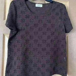 Women’s petite large top no tag​